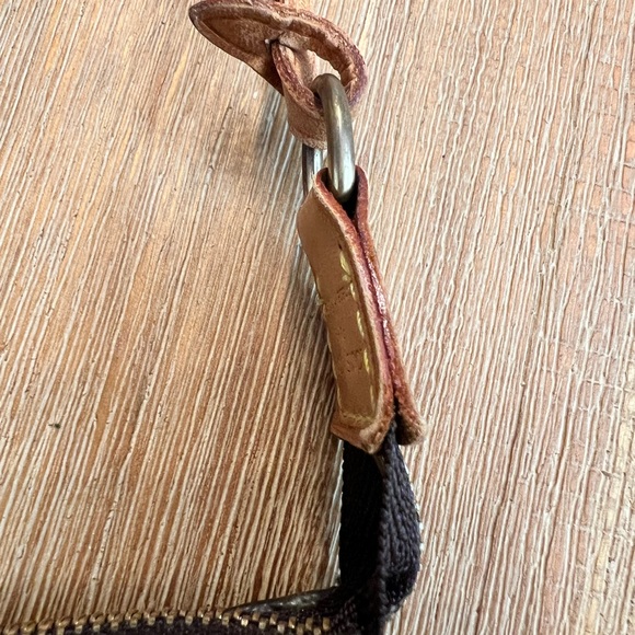 Vintage Louis Vuitton Pochette - Picture 7 of 14